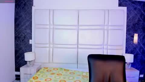 Snapshot of tiffanyhoustton chatting on 03/02/26, 12:01 tiffanyhoustton online show from 03/02/26, 12:01