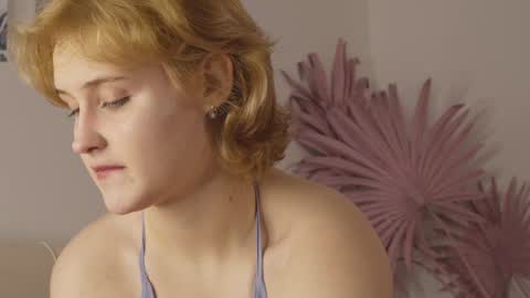 tiffanyjons online show from 01/12/25, 05:33