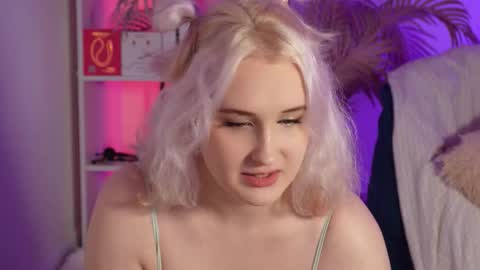 tiffanyjons online show from 11/25/25, 05:57