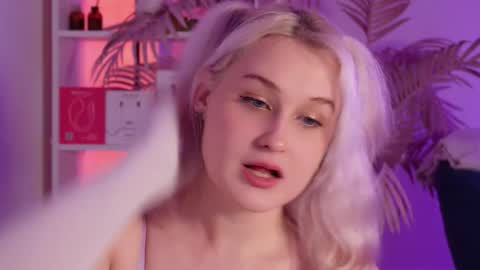 Snapshot of tiffanyjons chatting on 12/21/25, 06:04 tiffanyjons online show from 12/21/25, 06:04