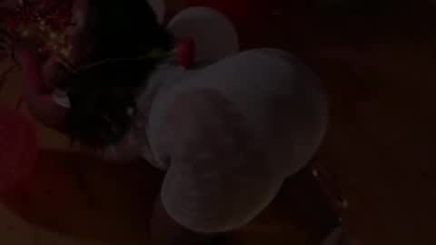 tifanny online show from 05/05/26, 07:27