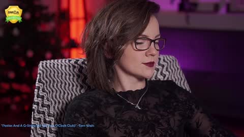 Snapshot of tiffanyriox chatting on 12/05/24, 02:53 tiffanyriox online show from 12/05/24, 02:53