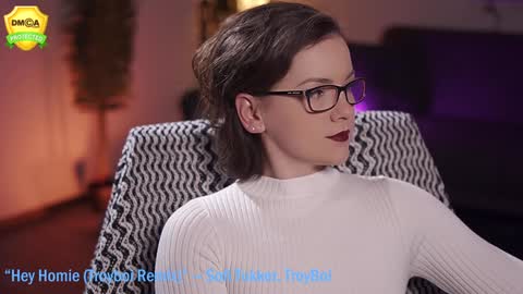 Snapshot of tiffanyriox chatting on 01/21/25, 02:43 tiffanyriox online show from 01/21/25, 02:43