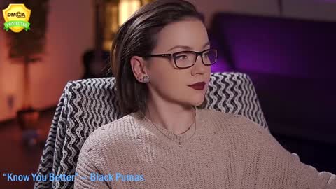 Snapshot of tiffanyriox chatting on 02/07/25, 02:50 tiffanyriox online show from 02/07/25, 02:50