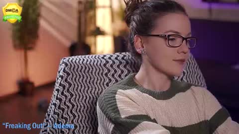 Snapshot of tiffanyriox chatting on 10/14/25, 11:38 tiffanyriox online show from 10/14/25, 11:38