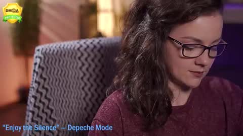 Snapshot of tiffanyriox chatting on 10/22/25, 12:00 tiffanyriox online show from 10/22/25, 12:00