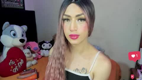 Snapshot of tiffanys_sohot chatting on 12/14/24, 09:29  Tefy velandia  online show from 12/14/24, 09:29