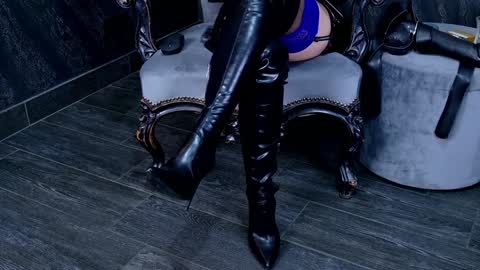 Tiffany  Sia online show from 01/16/25, 11:48