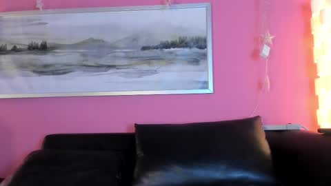 Snapshot of tiffanysuarez_ chatting on 09/27/25, 08:14 Stefany Suarez online show from 09/27/25, 08:14