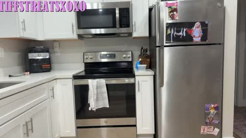 Snapshot of tiffstreatsxoxo chatting on 03/30/26, 01:01 Tiffstreatsxoxo online show from 03/30/26, 01:01