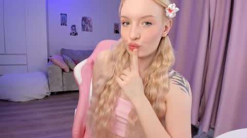 Tiffany online show from 02/07/26, 03:21