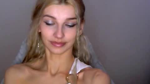 Ask me online show from 05/12/26, 12:08