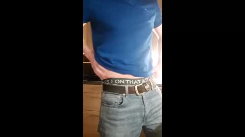 tigerjow941808 online show from 02/15/26, 09:33