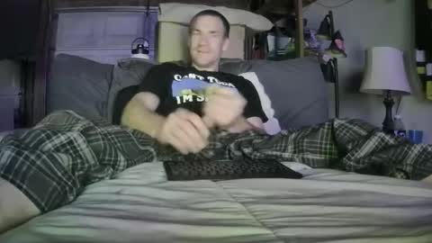 Snapshot of tiggity19 chatting on 03/19/26, 07:34 Tiggity23 come stroke my 9 cock with ne online show from 03/19/26, 07:34