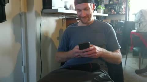 Snapshot of tiggity19 chatting on 04/16/26, 11:40 Tiggity23 come stroke my 9 cock with ne online show from 04/16/26, 11:40