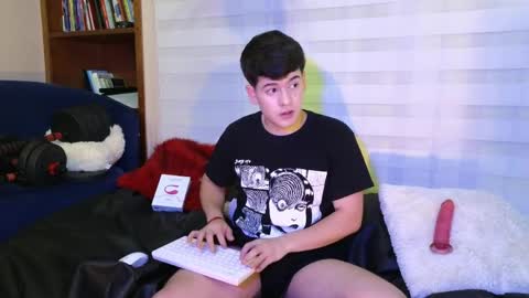 Snapshot of tightncuteass chatting on 04/28/26, 02:27 Camilo online show from 04/28/26, 02:27