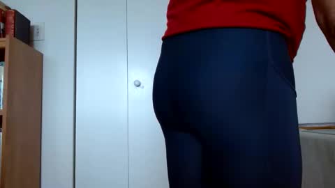 Snapshot of tightshortsspank chatting on 01/21/25, 08:32 Tightshortsspank online show from 01/21/25, 08:32