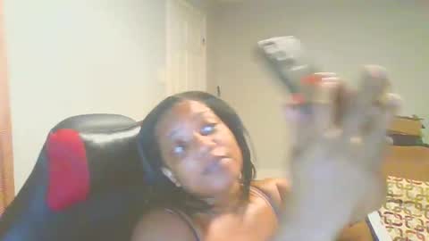 Snapshot of tightwetty69 chatting on 11/13/25, 04:55 tightwetty69 online show from 11/13/25, 04:55