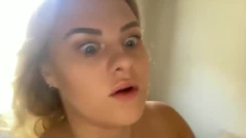 Snapshot of tigoldbitties11 chatting on 02/11/25, 03:40 Lexi online show from 02/11/25, 03:40