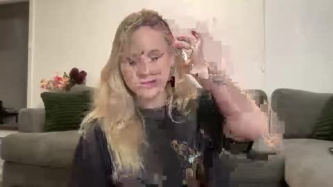 Lexi online show from 06/11/26, 10:02