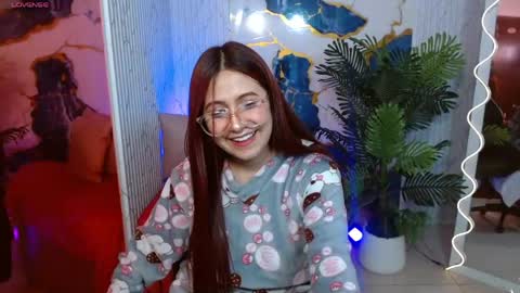 Snapshot of tiiana_tay chatting on 05/03/26, 03:12 Tiiana online show from 05/03/26, 03:12
