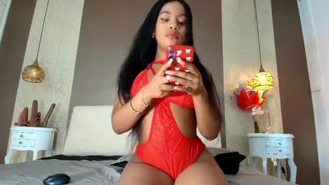 Snapshot of tiifany_baker chatting on 05/23/26, 08:35 T I F F A N Y online show from 05/23/26, 08:35