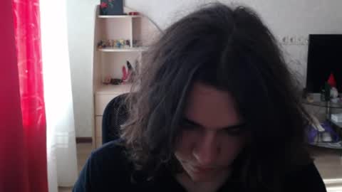 Snapshot of tiiiiiiiiiim chatting on 07/16/26, 01:39 Tim online show from 07/16/26, 01:39