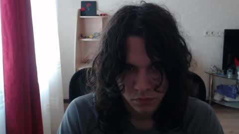 Snapshot of tiiiiiiiiiim chatting on 08/03/26, 02:22 Tim online show from 08/03/26, 02:22