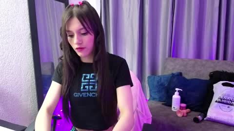 tiinajonus_ online show from 04/06/26, 03:59