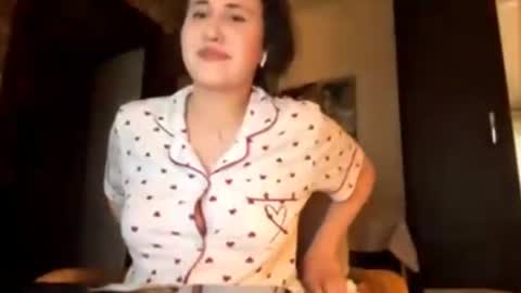 Snapshot of tildaaltshuler chatting on 06/16/26, 04:20 Emma online show from 06/16/26, 04:20