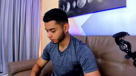 Snapshot of tiler_price chatting on 01/04/25, 07:34 Tyler online show from 01/04/25, 07:34