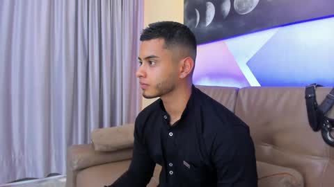 Snapshot of tiler_price chatting on 01/21/25, 08:11 Tyler online show from 01/21/25, 08:11