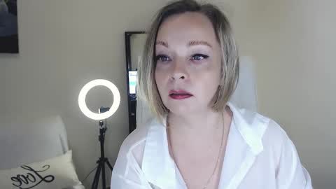 Tilly online show from 03/02/25, 08:40