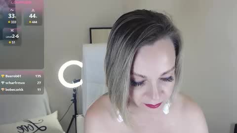 Tilly online show from 03/11/25, 09:37