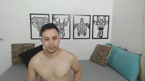 Snapshot of tim_and_sam chatting on 01/11/25, 05:10 Timothy and Santy online show from 01/11/25, 05:10