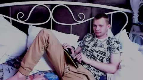 Tim online show from 09/12/25, 03:34