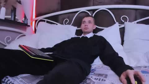 Tim online show from 09/18/25, 09:06