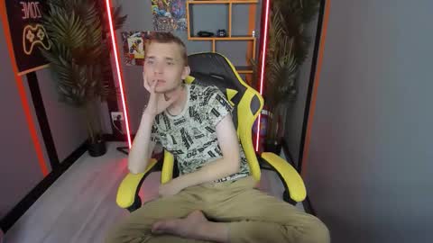 Tim online show from 10/06/25, 04:04