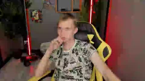 Tim online show from 10/10/25, 09:03