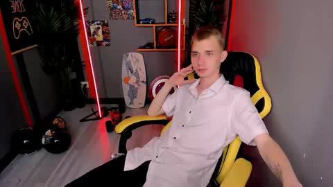 Tim online show from 11/05/25, 09:48