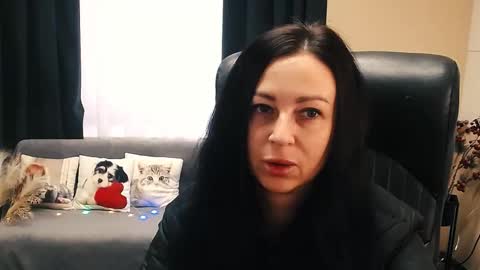 Luisa online show from 11/10/25, 08:24