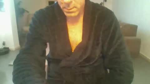 Snapshot of times20 chatting on 04/16/26, 02:45 times20 online show from 04/16/26, 02:45