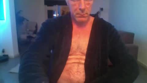 Snapshot of times20 chatting on 04/20/26, 02:47 times20 online show from 04/20/26, 02:47