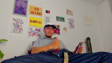 Snapshot of timewith_sebas chatting on 05/22/26, 04:01 salem online show from 05/22/26, 04:01