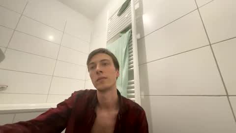 Snapshot of timjustus649874 chatting on 02/13/25, 07:21 TimJustus online show from 02/13/25, 07:21