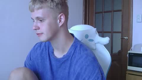 Snapshot of timkinky chatting on 09/10/25, 01:44 Tim WhiteS online show from 09/10/25, 01:44