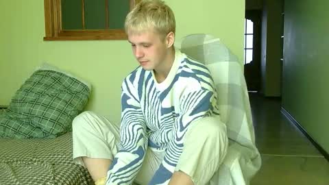 Snapshot of timkinky chatting on 10/17/25, 09:45 Tim WhiteS online show from 10/17/25, 09:45