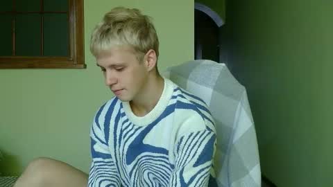 Snapshot of timkinky chatting on 10/18/25, 07:42 Tim WhiteS online show from 10/18/25, 07:42