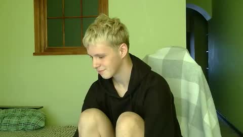 Snapshot of timkinky chatting on 10/26/25, 06:41 Tim WhiteS online show from 10/26/25, 06:41