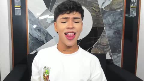 Snapshot of timmy_king777 chatting on 12/22/24, 10:25 Timmy King -. online show from 12/22/24, 10:25